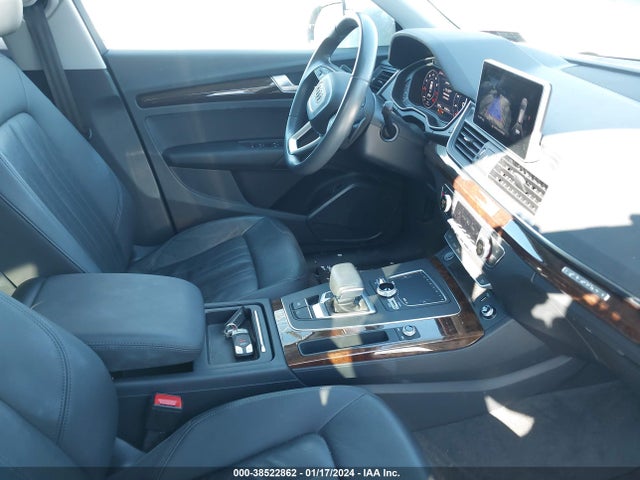 WA1BNAFY9J2240788 Audi Q5 2.0t Premium/2.0t Tech Premium