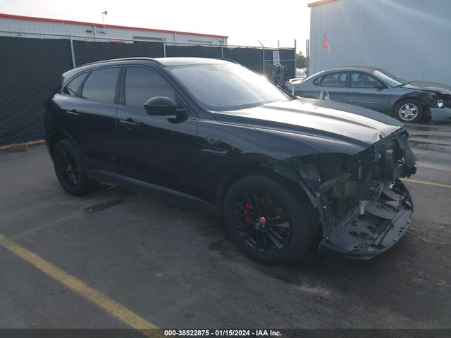 2017 JAGUAR F-PACE SADCK2BVXHA070692 Photo 0
