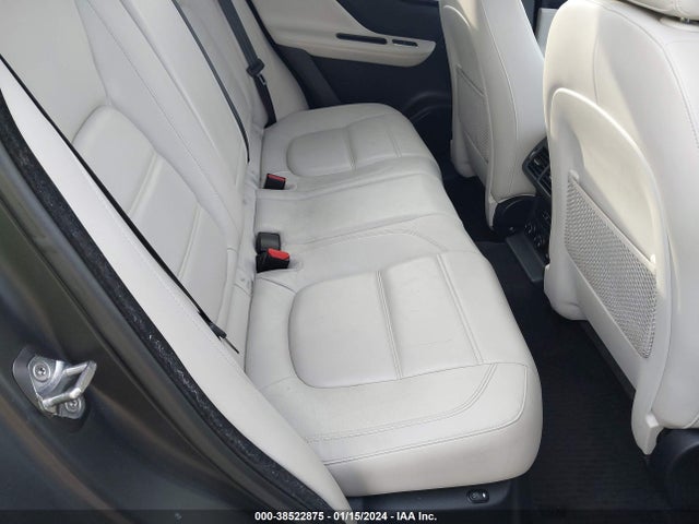 2017 JAGUAR F-PACE SADCK2BVXHA070692 Photo 7