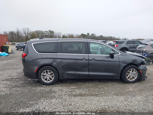 2C4RC1CG0NR223844 Chrysler Voyager Lx