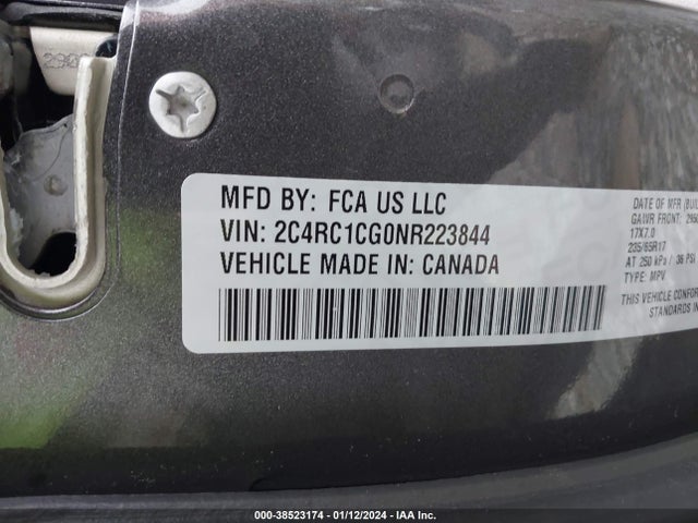 2C4RC1CG0NR223844 Chrysler Voyager Lx