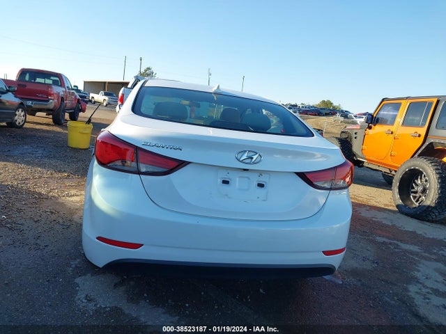 2016 HYUNDAI ELANTRA SE VIN: 5NPDH4AE4GH772607