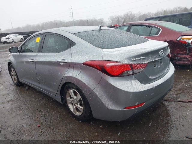 2015 HYUNDAI ELANTRA SE VIN: 5NPDH4AE4FH585785