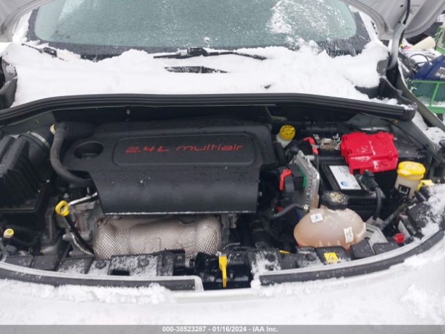 2018 FIAT 500X ZFBCFYDB9JP663374 Photo 9