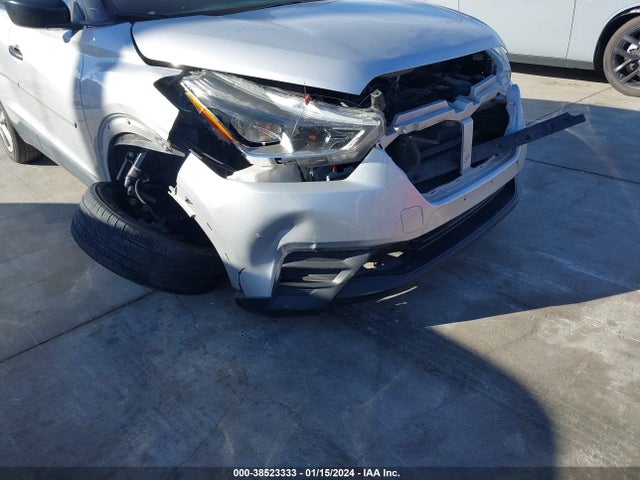 2019 NISSAN KICKS S VIN: 3N1CP5CU2KL504840