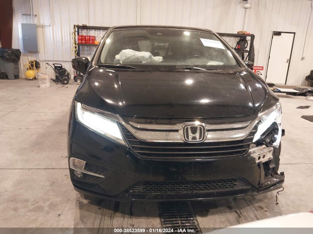 Honda Odyssey Touring 2018 5FNRL6H8XJB011313 Image 12