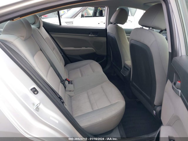2017 HYUNDAI ELANTRA SE VIN: KMHD74LF1HU092093