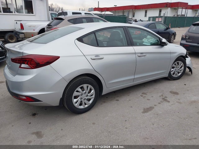 Hyundai ELANTRA SE 2019 5NPD74LF4KH486886 Image 4