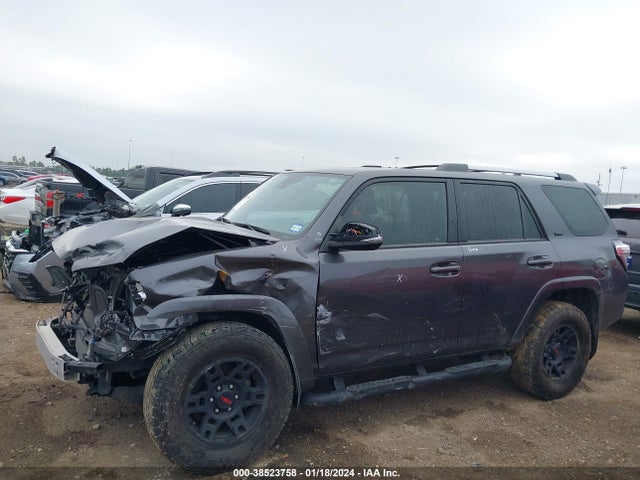 Toyota 4runner Sr5 Premium 2022 JTEFU5JR5N5269643 Image 15
