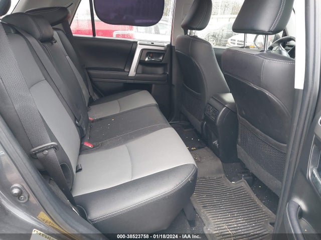 Toyota 4runner Sr5 Premium 2022 JTEFU5JR5N5269643 Image 8
