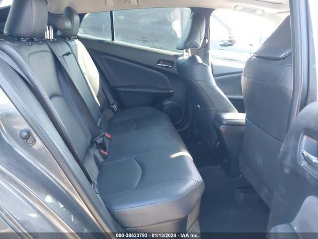 Toyota Prius Four 2016 JTDKARFU5G3025585 Image 8
