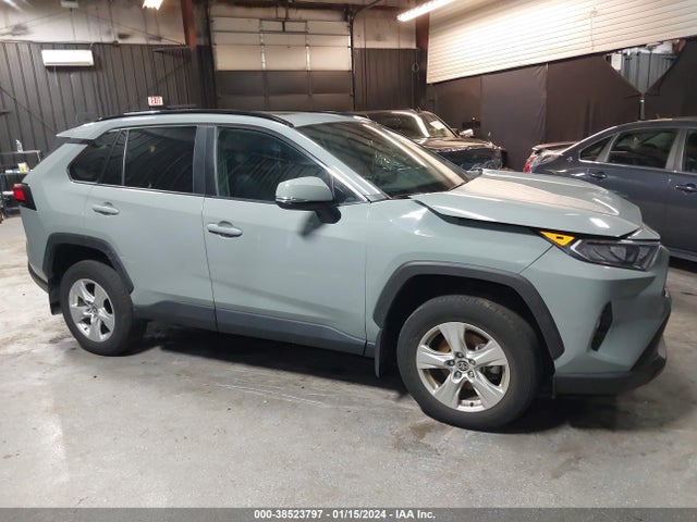 2021 TOYOTA RAV4 XLE VIN: 2T3P1RFV9MW216465