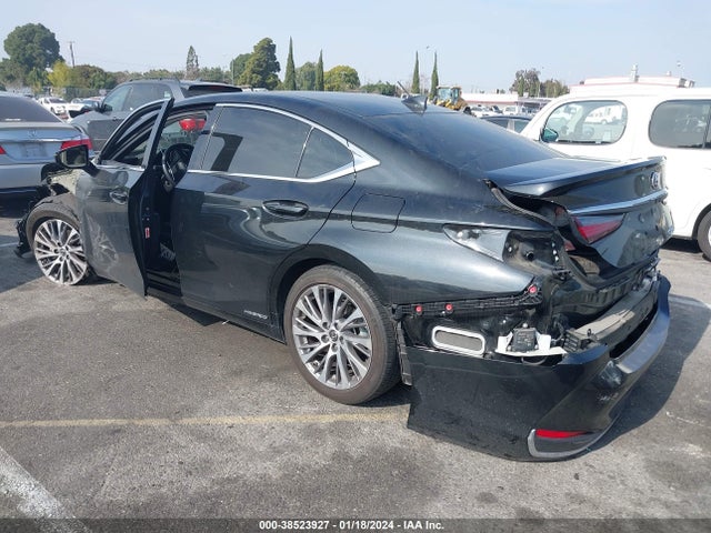 58ADA1C17MU007992 Lexus ES 300H