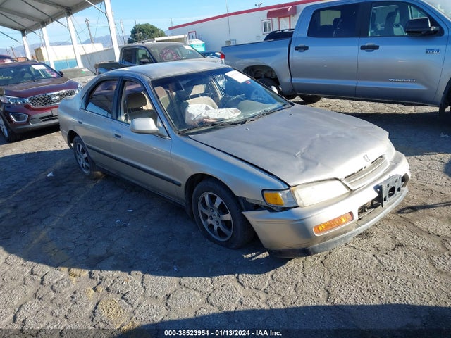 1995 HONDA ACCORD LX/EX VIN: 1HGCD5539SA083315