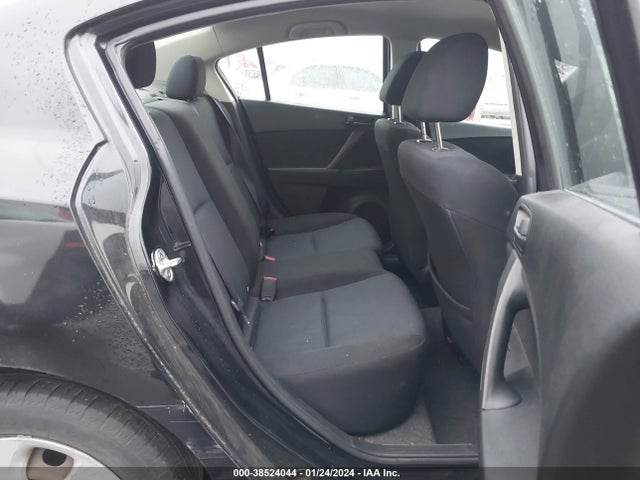 2011 MAZDA MAZDA3 I SPORT VIN: JM1BL1UG5B1900595