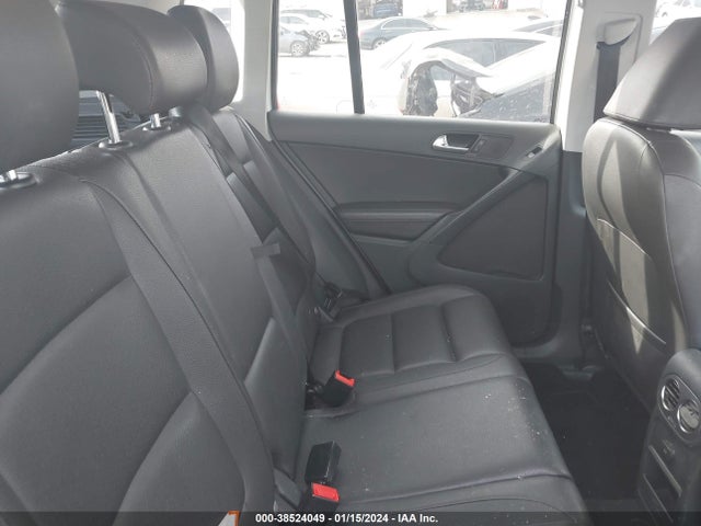 WVGAV7AX9GW531257 Volkswagen TIGUAN S