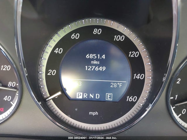 2011 MERCEDES-BENZ C 300 LUXURY/SPORT VIN: WDDGF5EBXBR157804