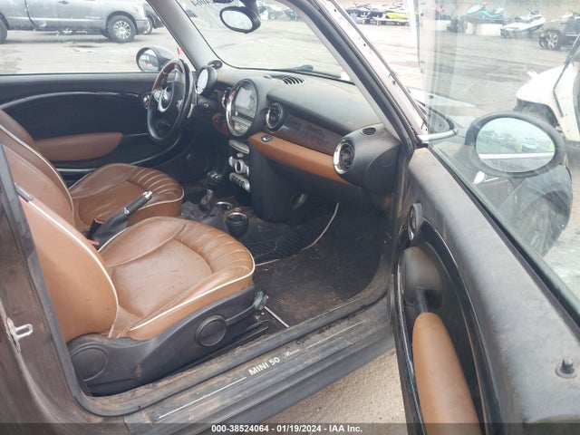 2010 MINI COOPER S WMWMF7C51ATZ72008 Photo 4