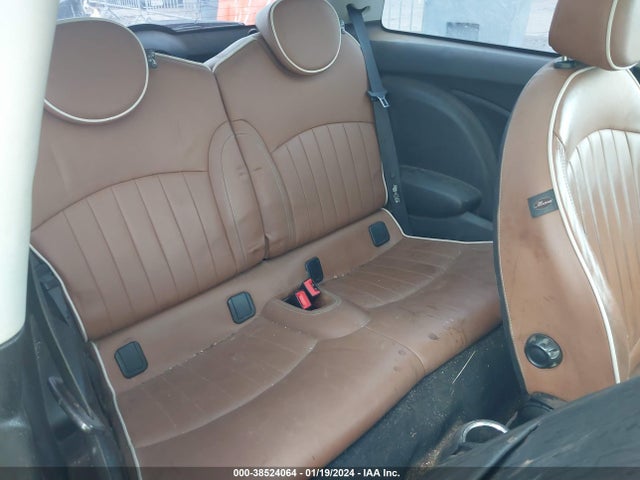 2010 MINI COOPER S WMWMF7C51ATZ72008 Photo 7