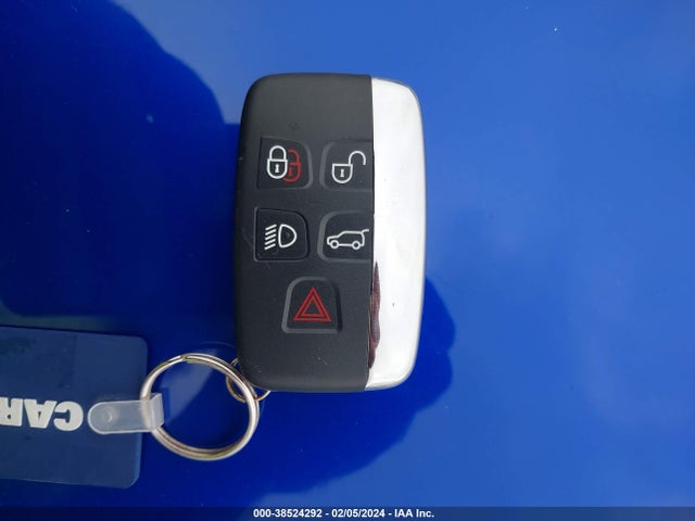 2019 JAGUAR XE SAJAD4FX2KCP45498 Photo 10