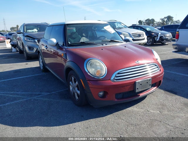 2008 MINI COOPER WMWMF33528TT68258 Photo 0