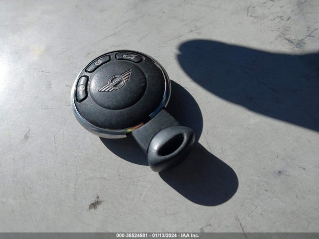 2008 MINI COOPER WMWMF33528TT68258 Photo 10