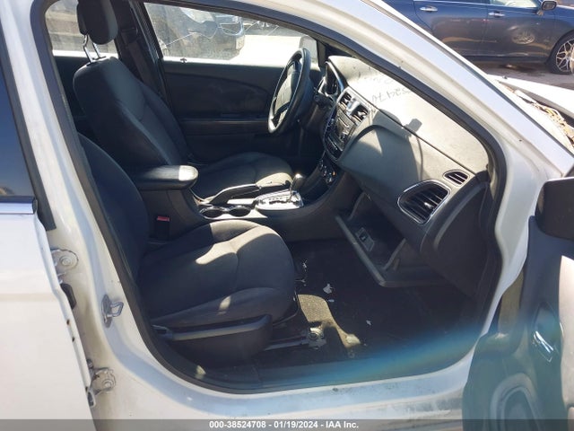 2013 CHRYSLER 200 LX VIN: 1C3CCBAGXDN627345