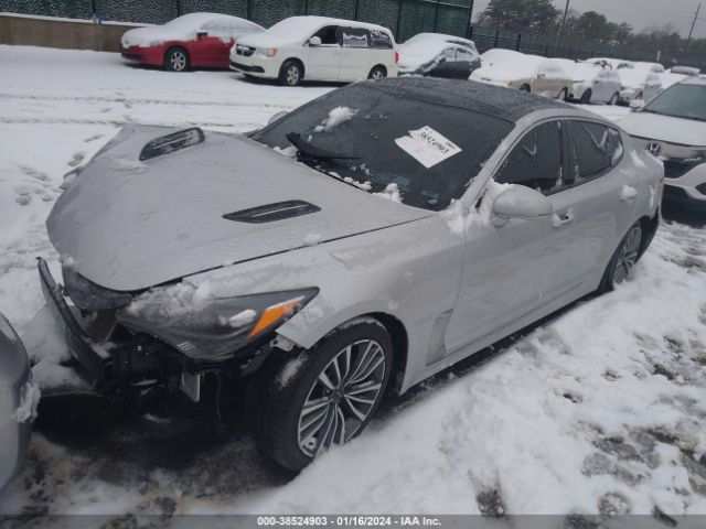 KNAE25LA1J6021985 KIA Stinger Premium