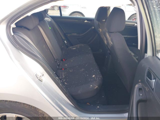 3VW2K7AJ4FM404439 Volkswagen Jetta 2.0l S