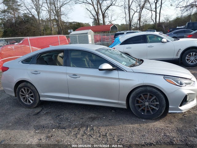 Hyundai SONATA SE 2019 5NPE24AF6KH755914 Image 13