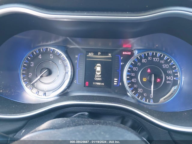 1C3CCCAB3GN161465 Chrysler 200 Limited