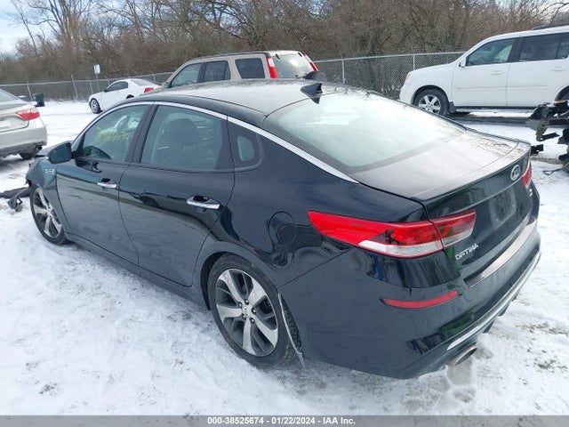 2019 KIA OPTIMA S VIN: 5XXGT4L30KG366352