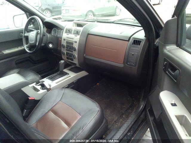 2008 FORD ESCAPE XLT VIN: 1FMCU93138KC31674