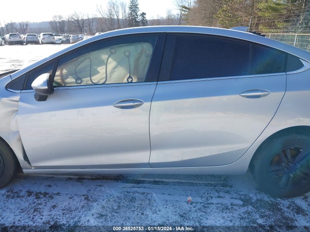 Chevrolet Cruze Lt Auto 2018 1G1BE5SM3J7165291 Image 15