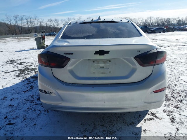 Chevrolet Cruze Lt Auto 2018 1G1BE5SM3J7165291 Image 17