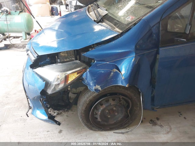 Toyota YARIS L 2017 VNKKTUD31HA081163 Image 6