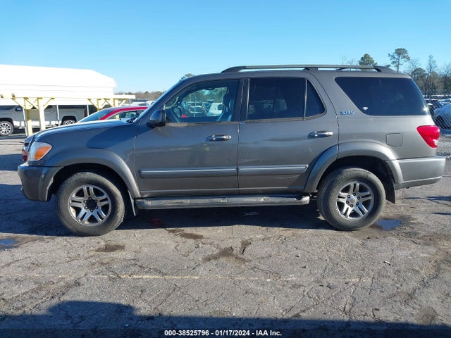 2005 TOYOTA SEQUOIA SR5 V8 VIN: 5TDBT44A25S236017