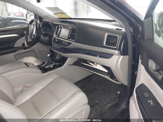 Toyota Highlander Xle 2017 5TDJZRFH1HS509907 Image 5
