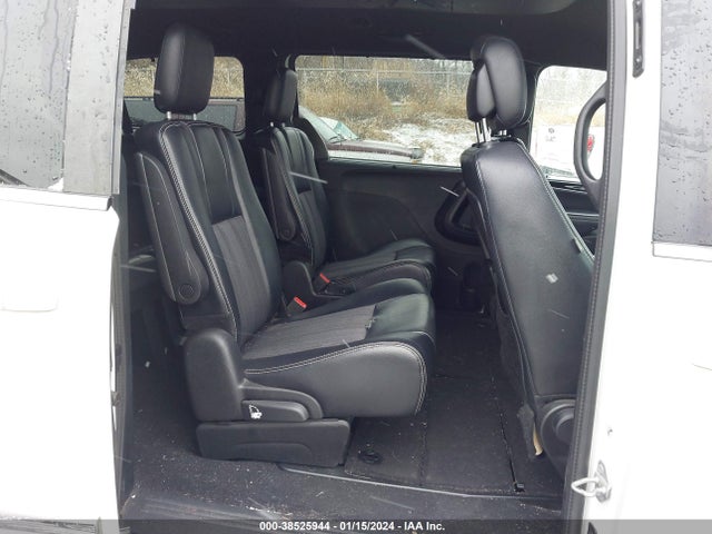 2C4RC1HG7FR522466 Chrysler Town & Country S