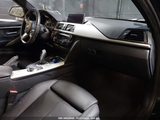 BMW 320i Xdrive 2018 WBA8A3C56JA488615 Image 5