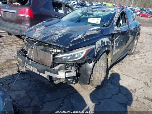 SJKCH5CP8HA035254 Infiniti Qx30 Luxury