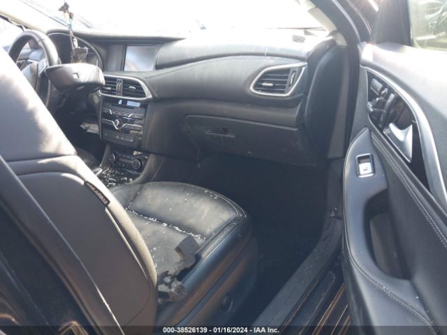 SJKCH5CP8HA035254 Infiniti Qx30 Luxury