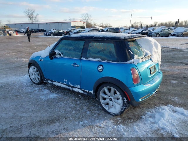 2004 MINI COOPER S WMWRE33494TD79397 Photo 2
