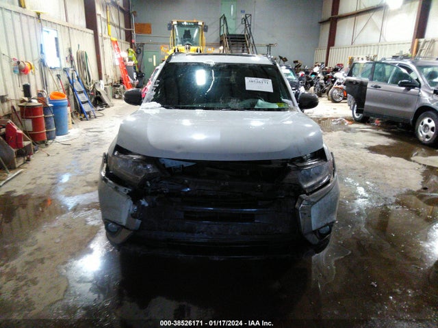 Mitsubishi Outlander Le 2018 JA4AZ3A34JZ021462 Image 12