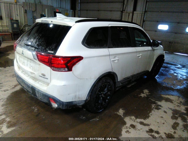 Mitsubishi Outlander Le 2018 JA4AZ3A34JZ021462 Image 4