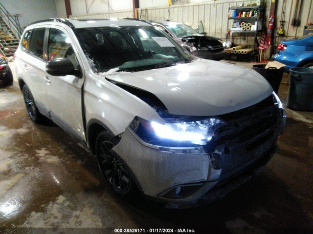Mitsubishi Outlander Le 2018 JA4AZ3A34JZ021462 Image 6
