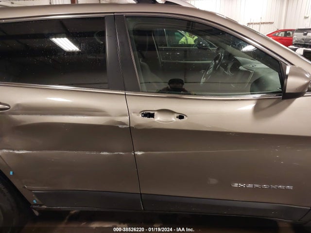 Jeep Cherokee Latitude 2016 1C4PJMCS9GW285482 Image 14