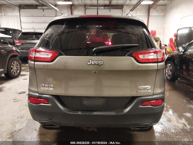Jeep Cherokee Latitude 2016 1C4PJMCS9GW285482 Image 17