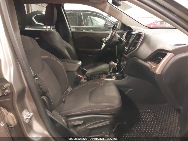 Jeep Cherokee Latitude 2016 1C4PJMCS9GW285482 Image 5
