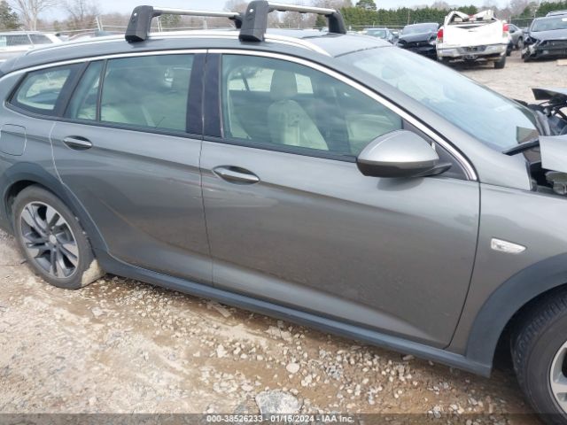 W04GU8SX1J1140382 Buick Regal Tourx Preferred